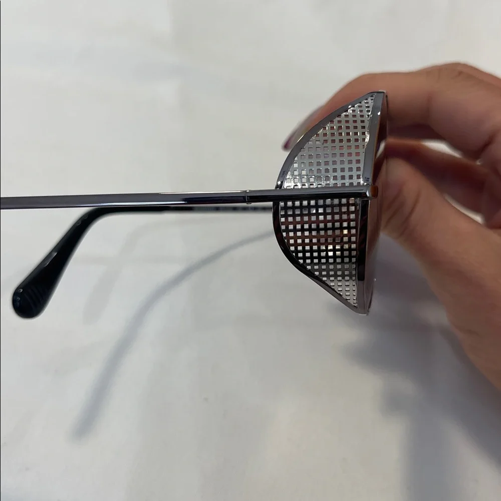 ill.i by Will.i.am Round Metal Sunglasses Blue Lenses Mens Glasses made in Italy